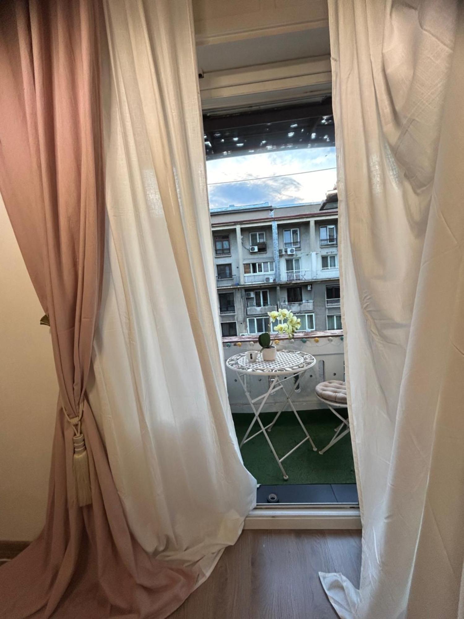 Ferienwohnung Panoramic Terace Victory Boutique Bukarest Exterior foto